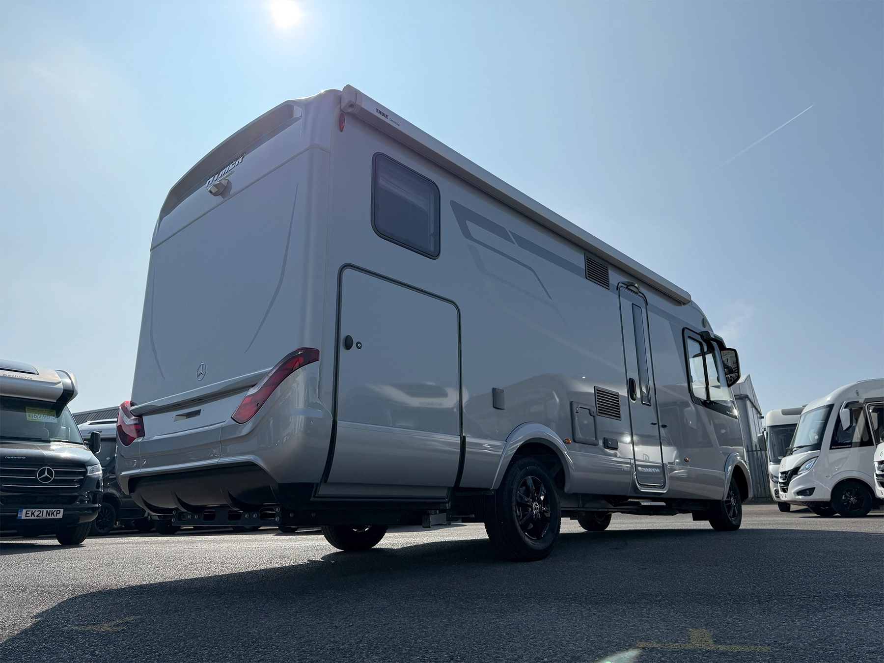 Hymer B-MC I 680 Motorhome Exterior Left Back Side