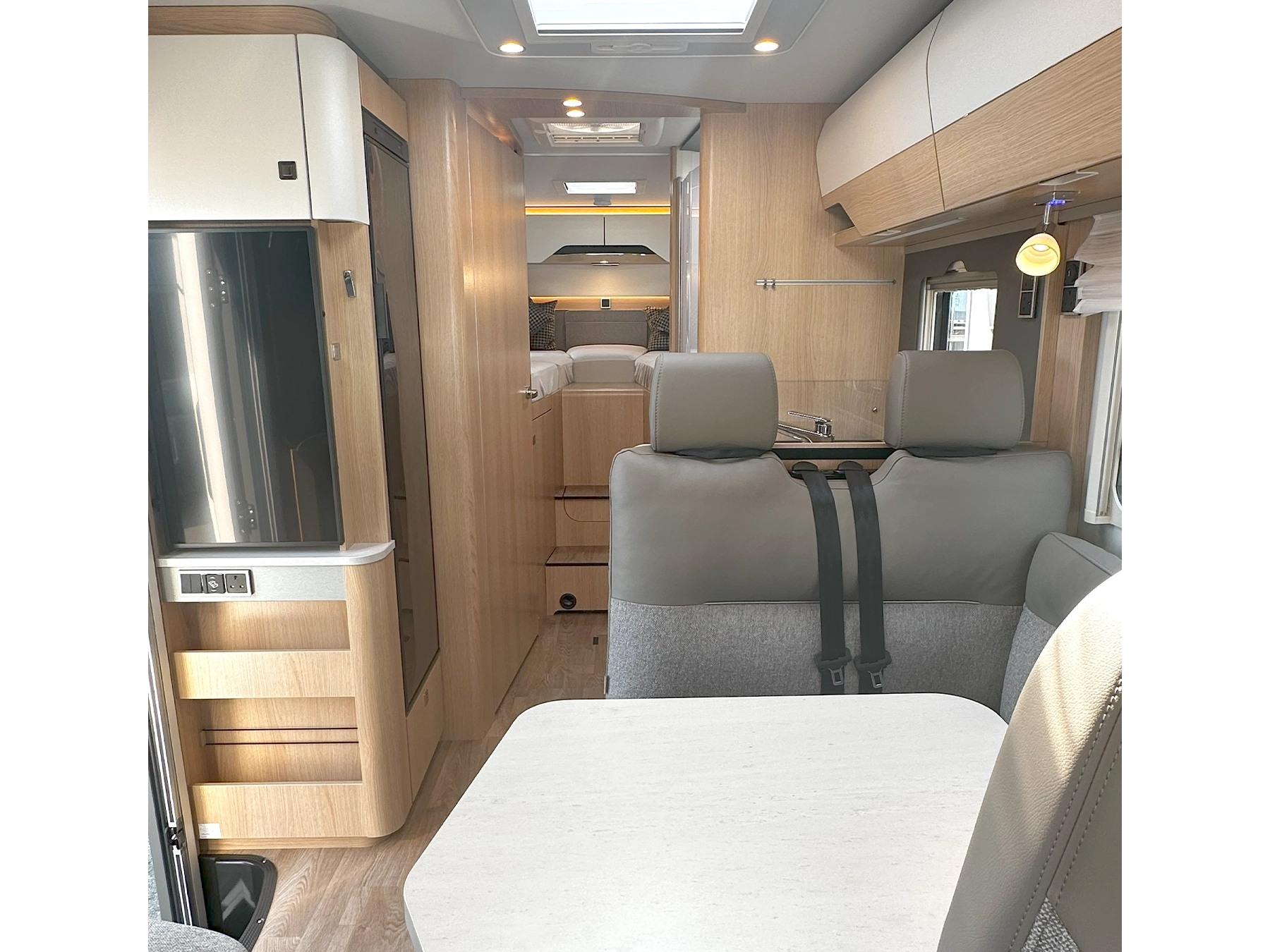 Hymer B-MC I 680 Motorhome Hymer Interior