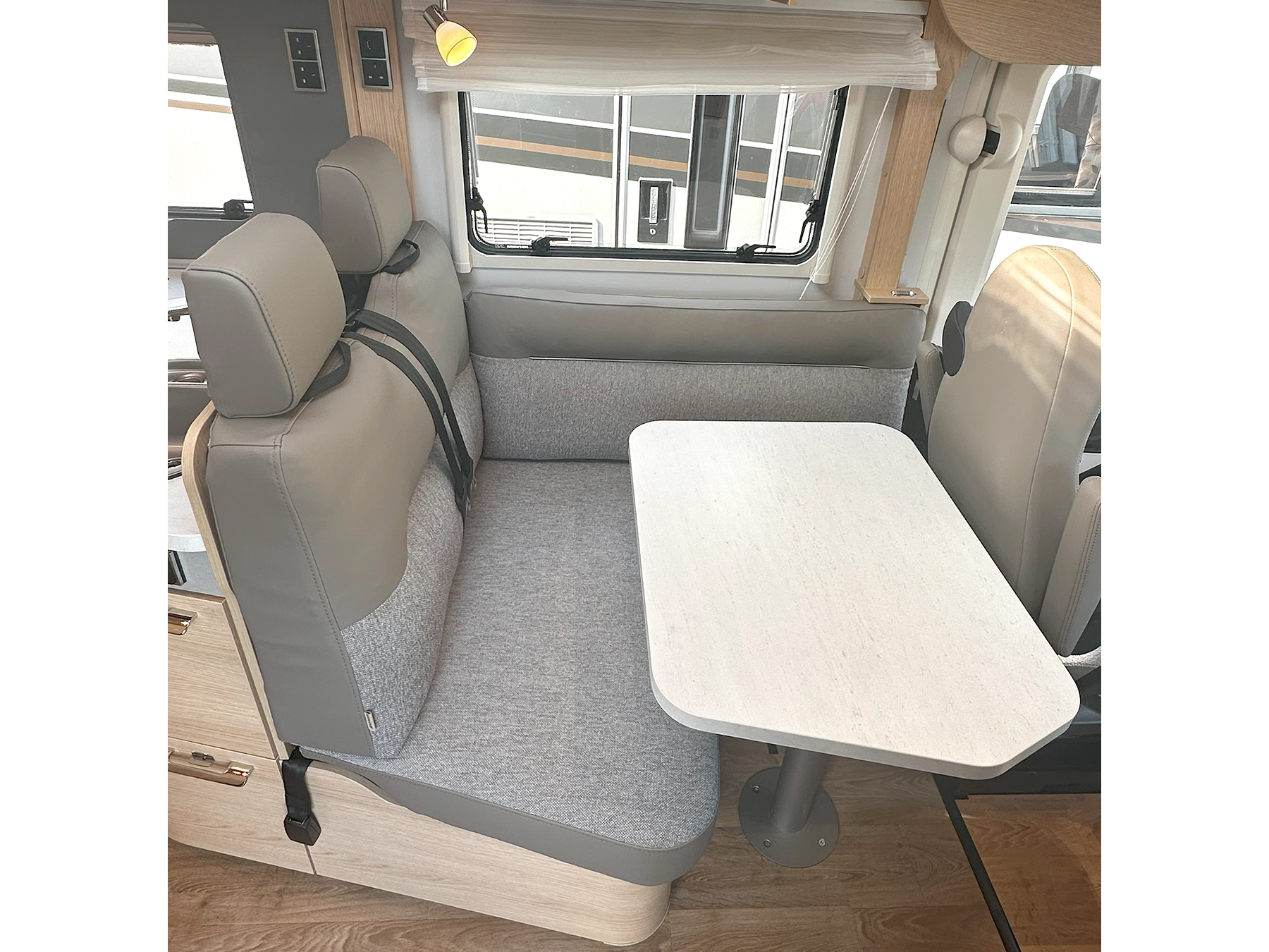 Hymer B-MC I 680 Motorhome Lounge area table