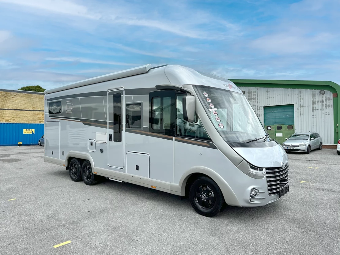 Carthago Chic E-Line I 50 LE DA Motorhome