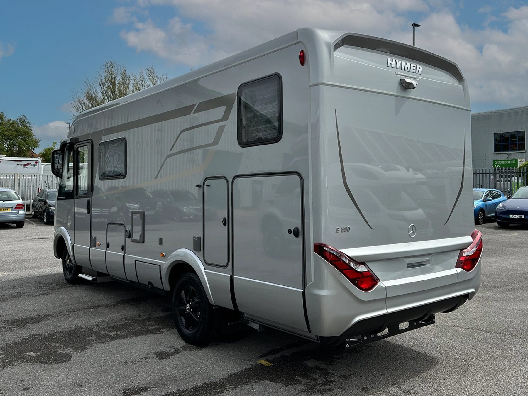 Hymer B-MC I 580 Motorhome - Exterior Rear Left