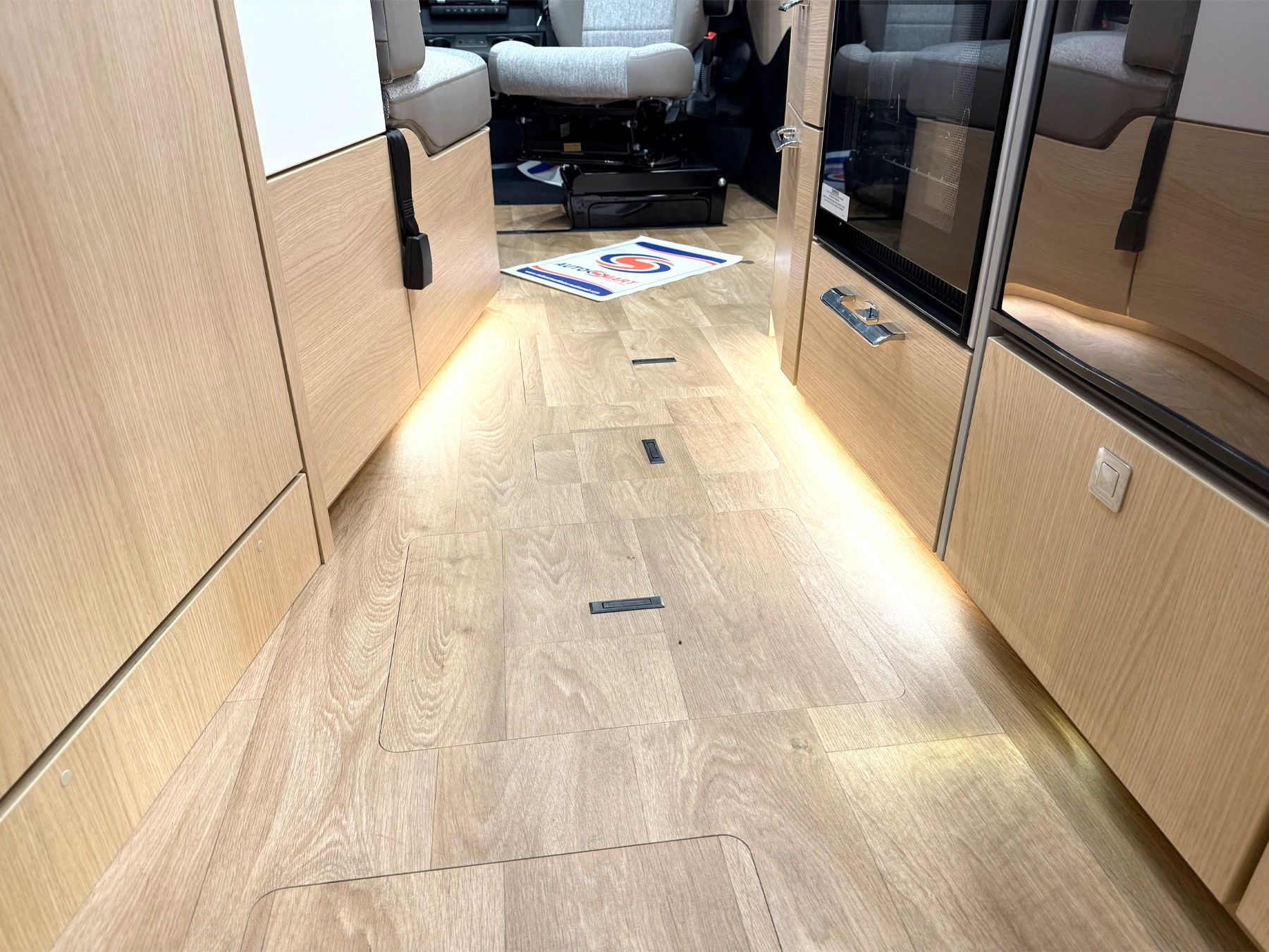 Hymer B-MC I 580 Motorhome - Interior Floor