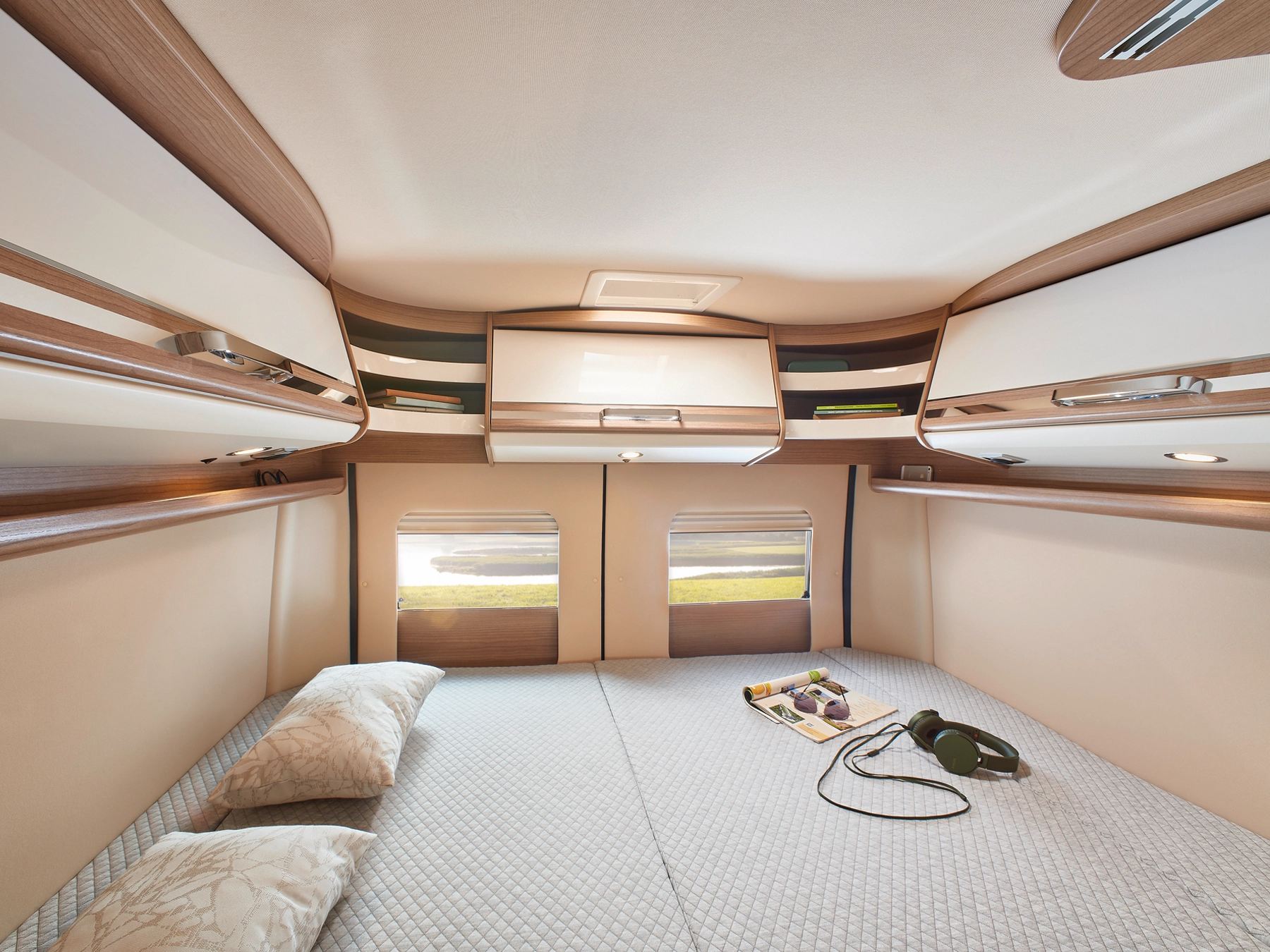 Malibu Comfort 600 Campervan - Bed